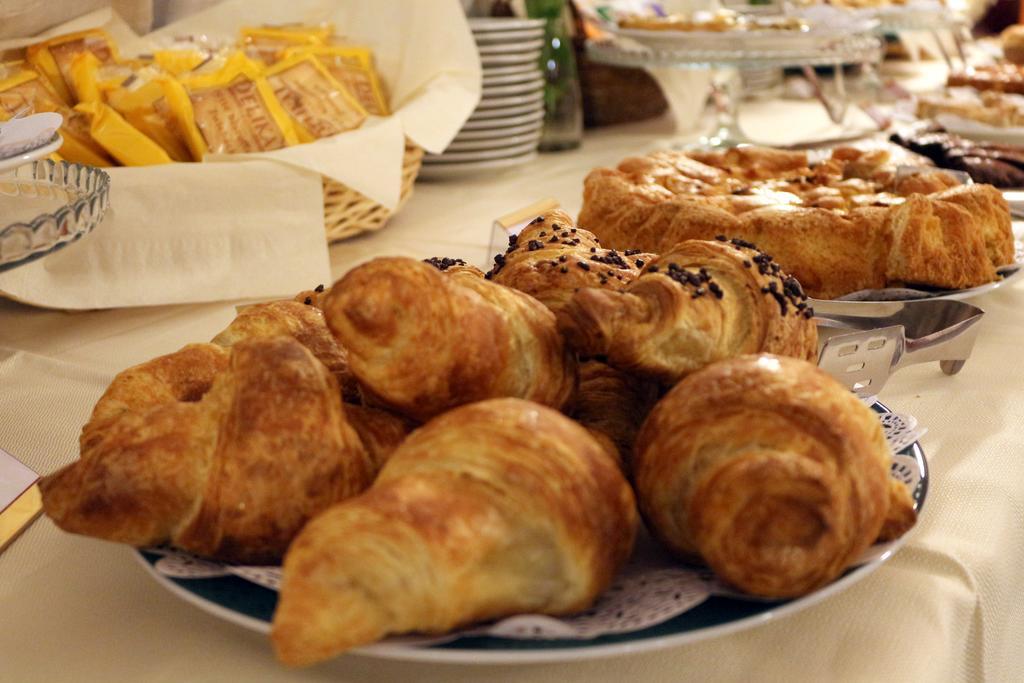 Hotel Gardenia Romano Canavese Luaran gambar
